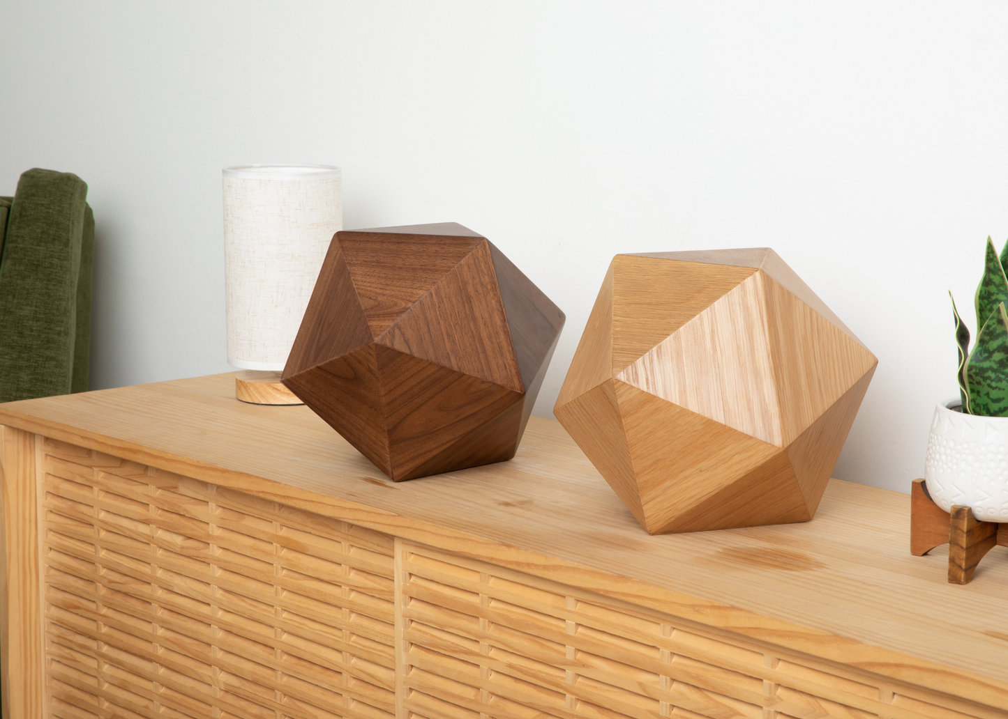 The Bleecker Pet Urn (Oak)