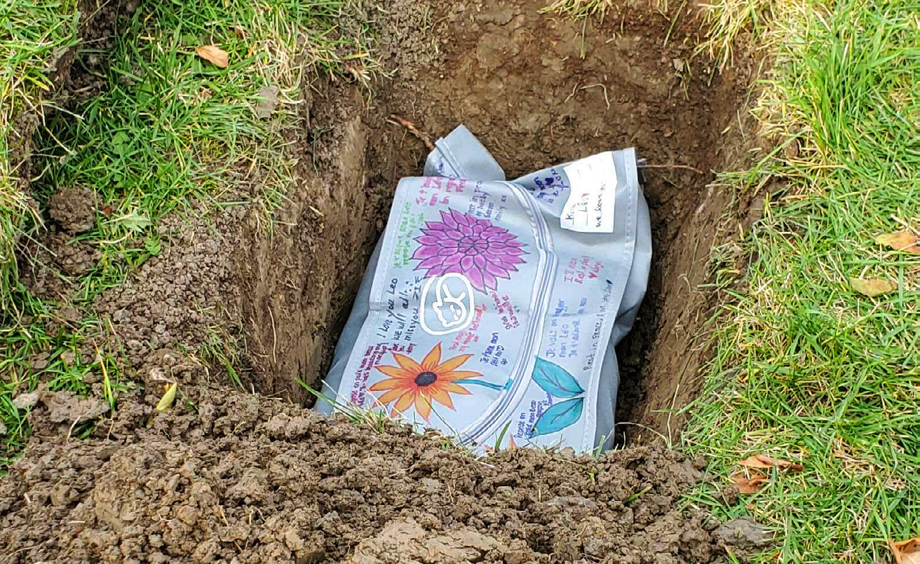 Beautiful Goodbye Pet Burial Kit - Small