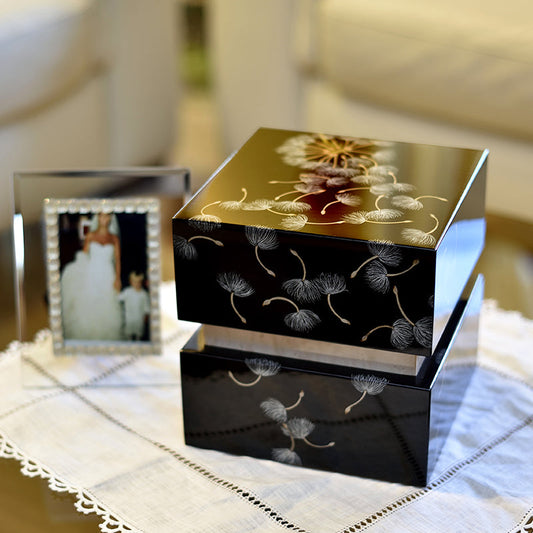 The Stanton Pet Urn with Dandelion