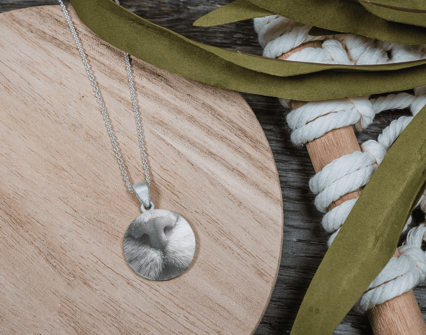 Customizable Classic Pet Circle Pendant