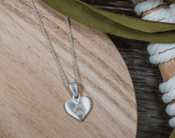 Customizable Classic Pet Heart Pendant