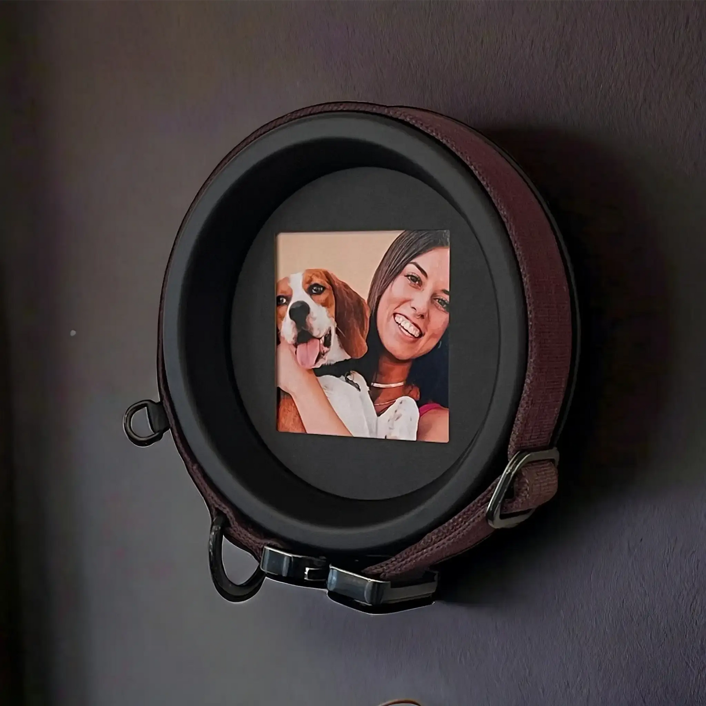 Medium Dog Collar Resin Picture Frame - "The Beagle"