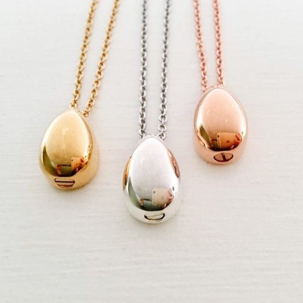 The Hepburn Teardrop Pet Cremation Necklace - Love, Baxter